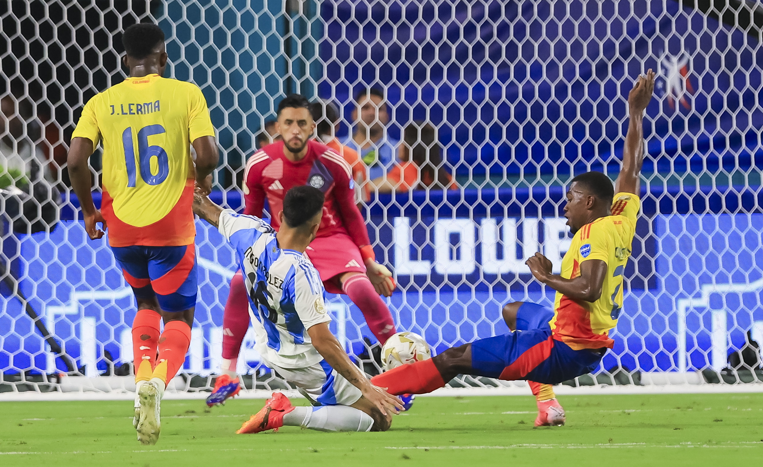 Uno de los ataques de la selección Argentina