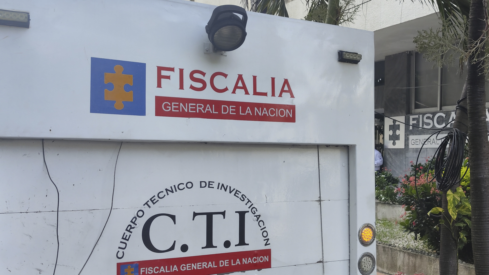 Camión del CTI de la Fiscalía General de la Nación