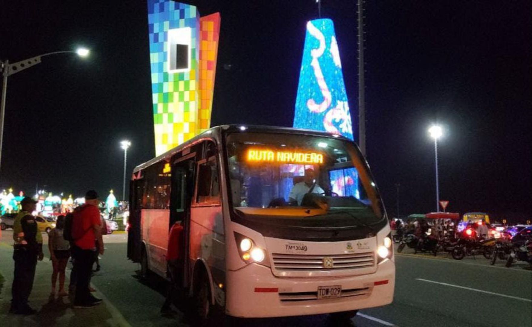 Bus de Transmetro de la Ruta Navideña.