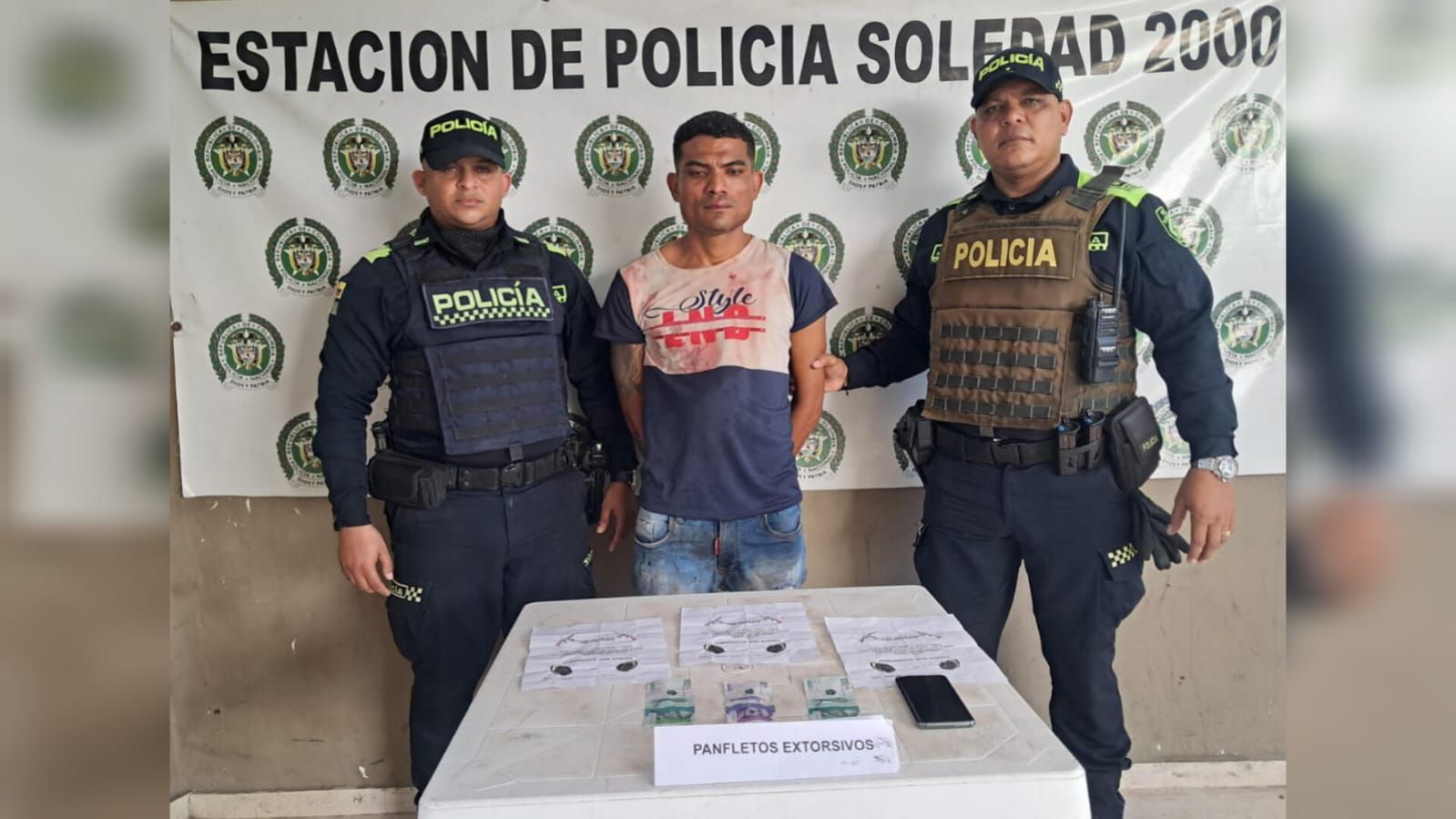 Detenido con panfletos extorsivos en Soledad.