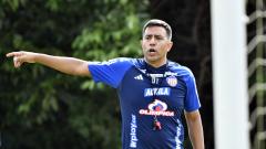 César Farías, DT de Junior, en un entrenamiento con el equipo barranquillero