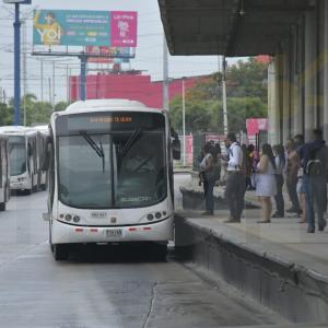 La compañía ofreció disculpas a los usuarios por no salir a operar más temprano este miércoles.