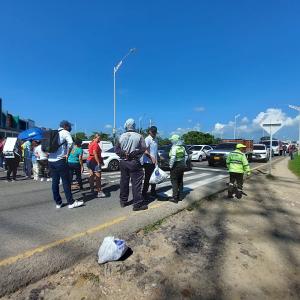 Los bloqueos se presentan desde tempranas horas de la mañana de este viernes 25 de noviembre.