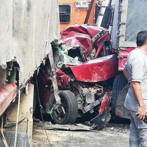 Aspecto del accidente registrado durante este lunes. 