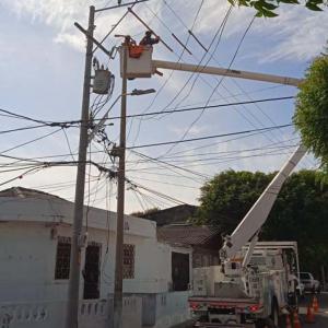 Aspecto de los trabajos de Air-e en uno de los barrios de Barranquilla