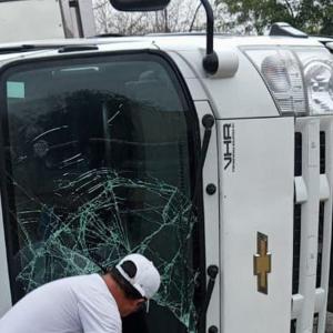 El camión accidentado