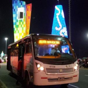 Bus de Transmetro de la Ruta Navideña.