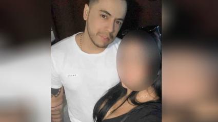 Se conocieron fotos y videos en los que se ve a 'Castor' celebrando y bailando con su pareja. 