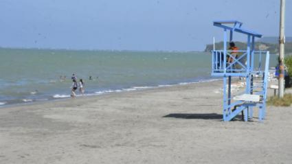 La playa donde fue encontrado el cuerpo sin vida