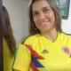 Brenda Pájaro vestida con la camiseta de la selección Colombia